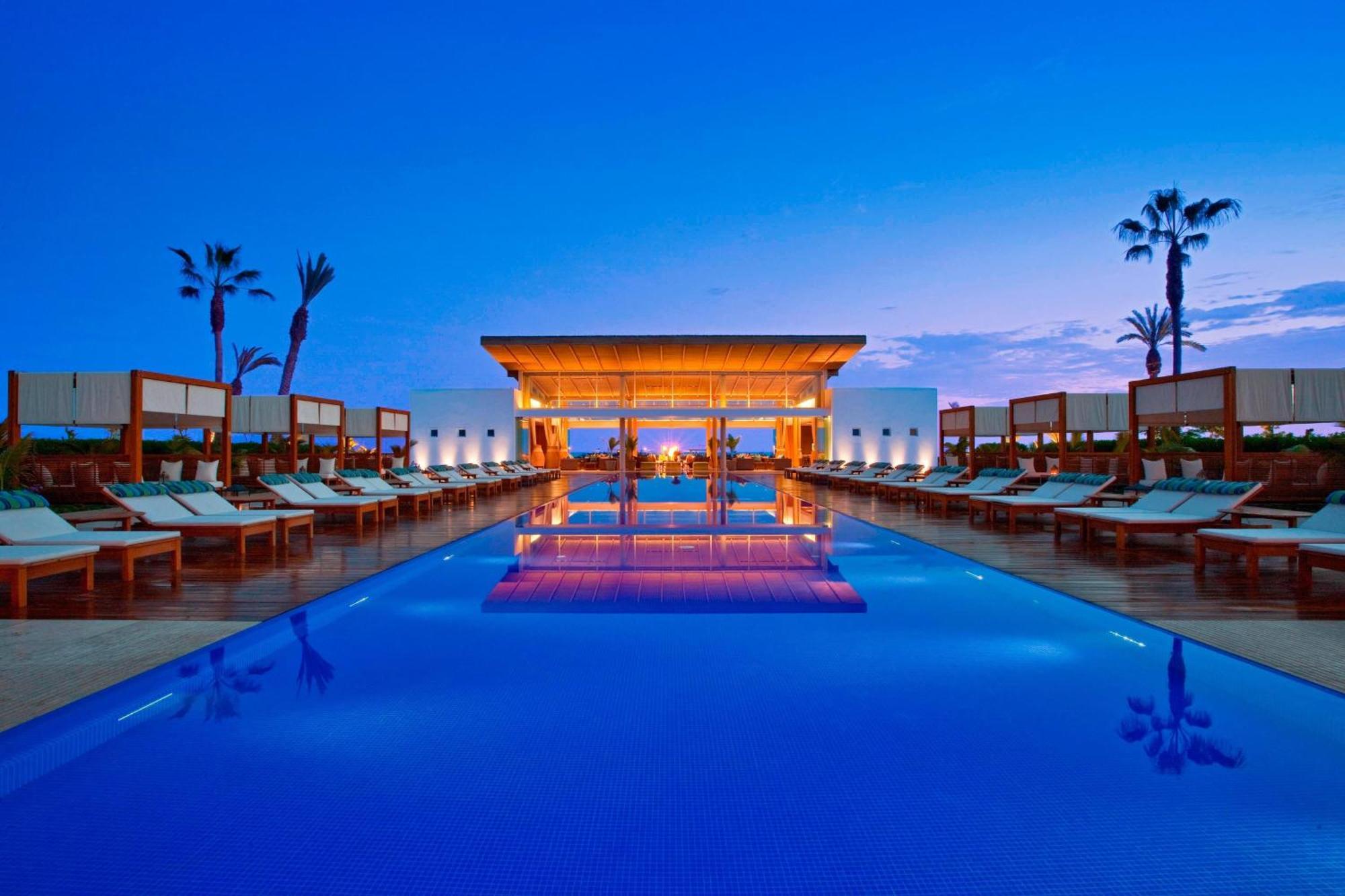 Hotel Paracas, A Luxury Collection Resort, Paracas Kültér fotó The pool at the W Hotel in Cancun