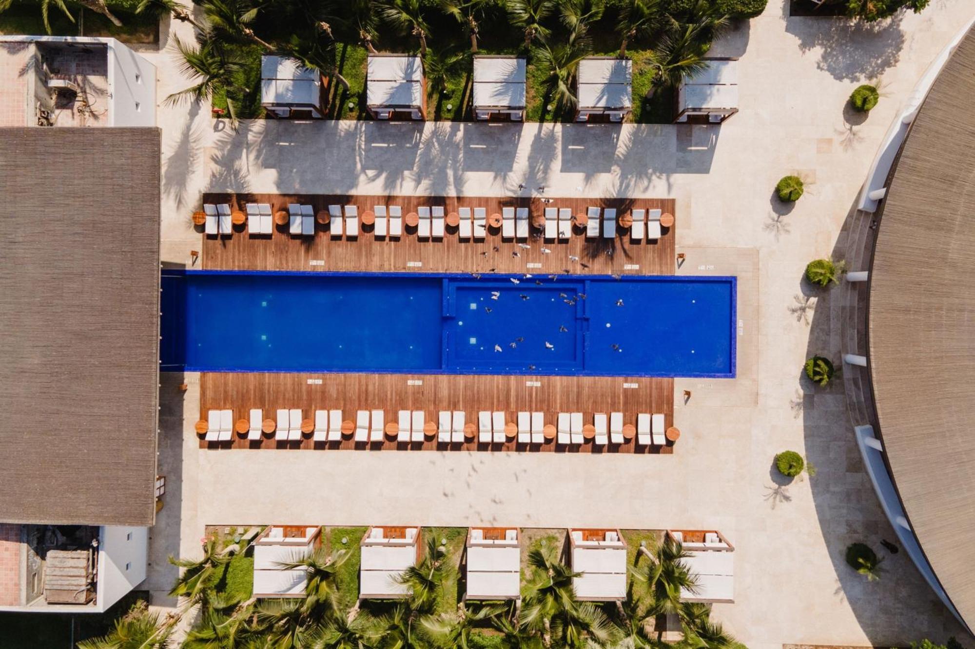 Hotel Paracas, A Luxury Collection Resort, Paracas Kültér fotó Aerial view of the pool at the hotel