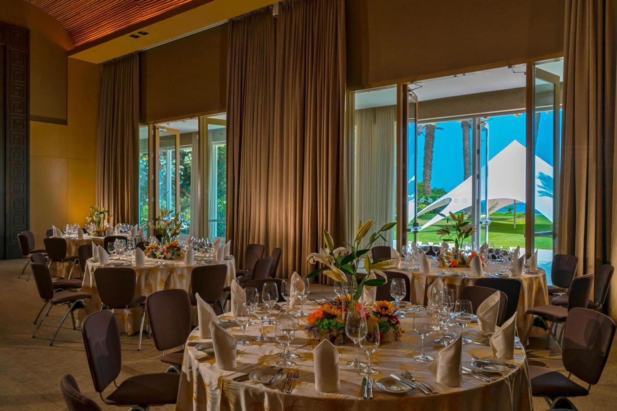 Hotel Paracas, A Luxury Collection Resort, Paracas Kültér fotó The ballroom at the Ritz-Carlton, Laguna Niguel